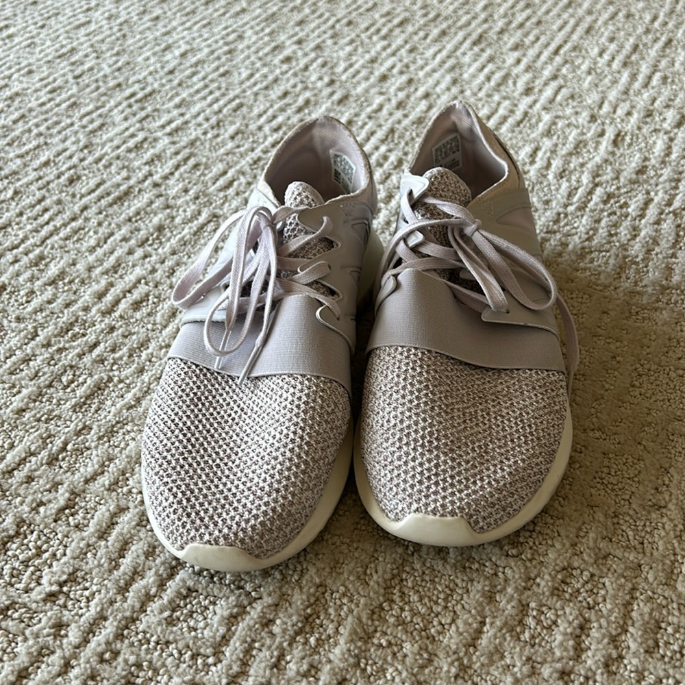 EUC Adidas Tubular trainers